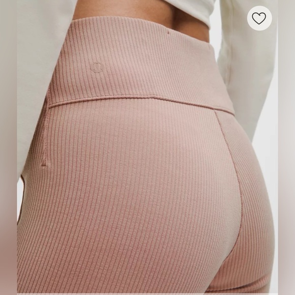 Lululemon Ribbed Softstreme Flared Pant Leggings in Twilight Rose Mauve Size 8 - Picture 4 of 13